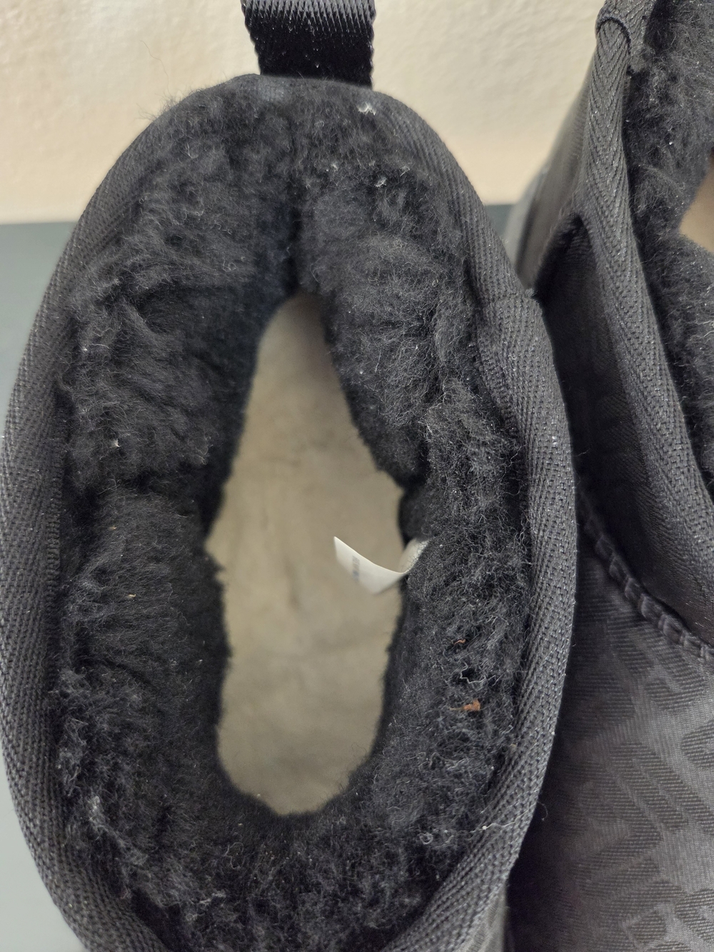 NIB UGG Classic Ultra Mini Monogram Boots Black Women's 9 - Picture 4 of 12